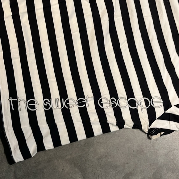 Gwen Stefani The Sweet Escape Tour Jailbreak Tee L - Picture 3 of 4